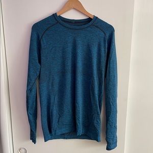 Lululemon Men’s Workout Long Sleeve Shirt Medium